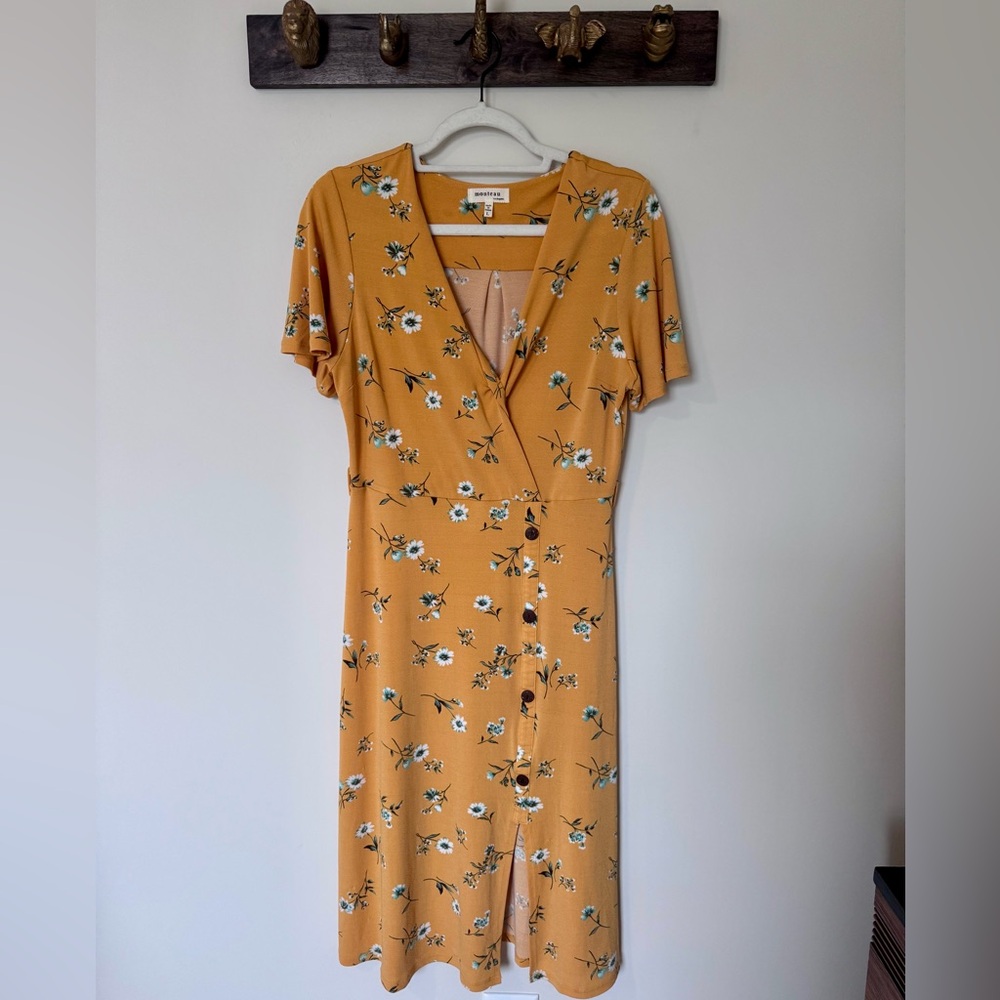 Monteau Los Angeles Yellow Floral Dress - Large